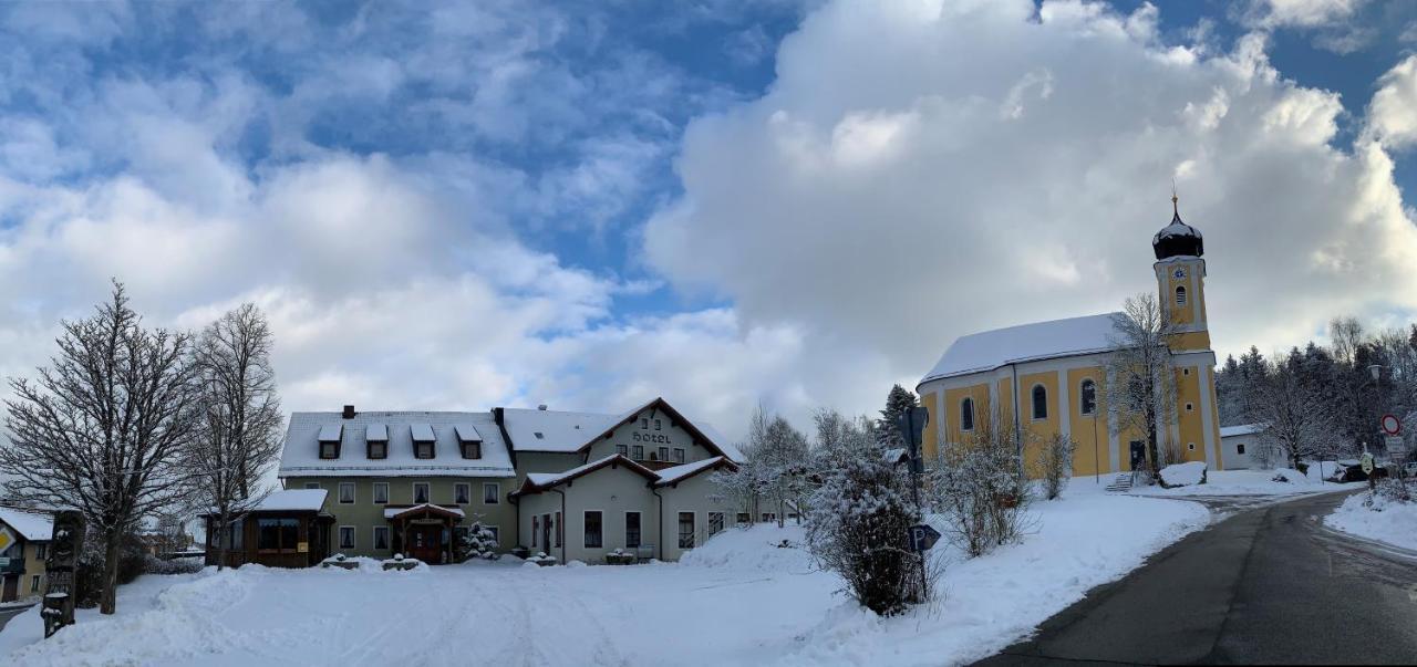 Lindenhof Hetzenbach Hotel Zell Exterior photo
